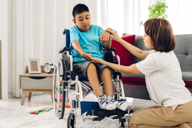 Reasons To Choose Our Assistants Helping NDIS Participants with Personal Activities